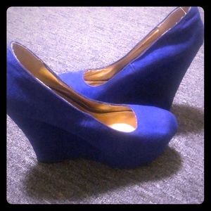 Mossimo blue suede wedge heels